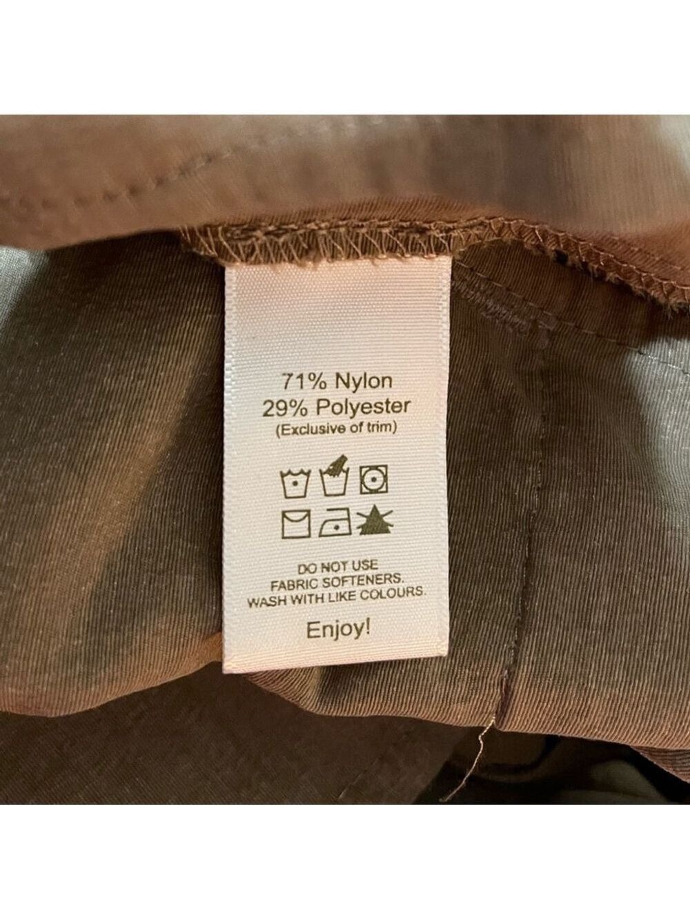 Tilley Bermuda Shorts 12” Inseam Lightweight Hiking, Golf or Outdoor Size 6 - Picture 7 of 7